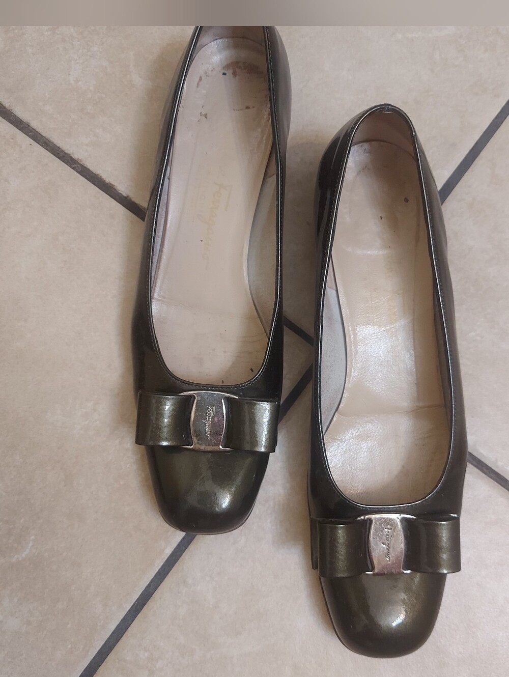 Salvatore Ferragamo Olive Green Patent Bow Ballet Flats